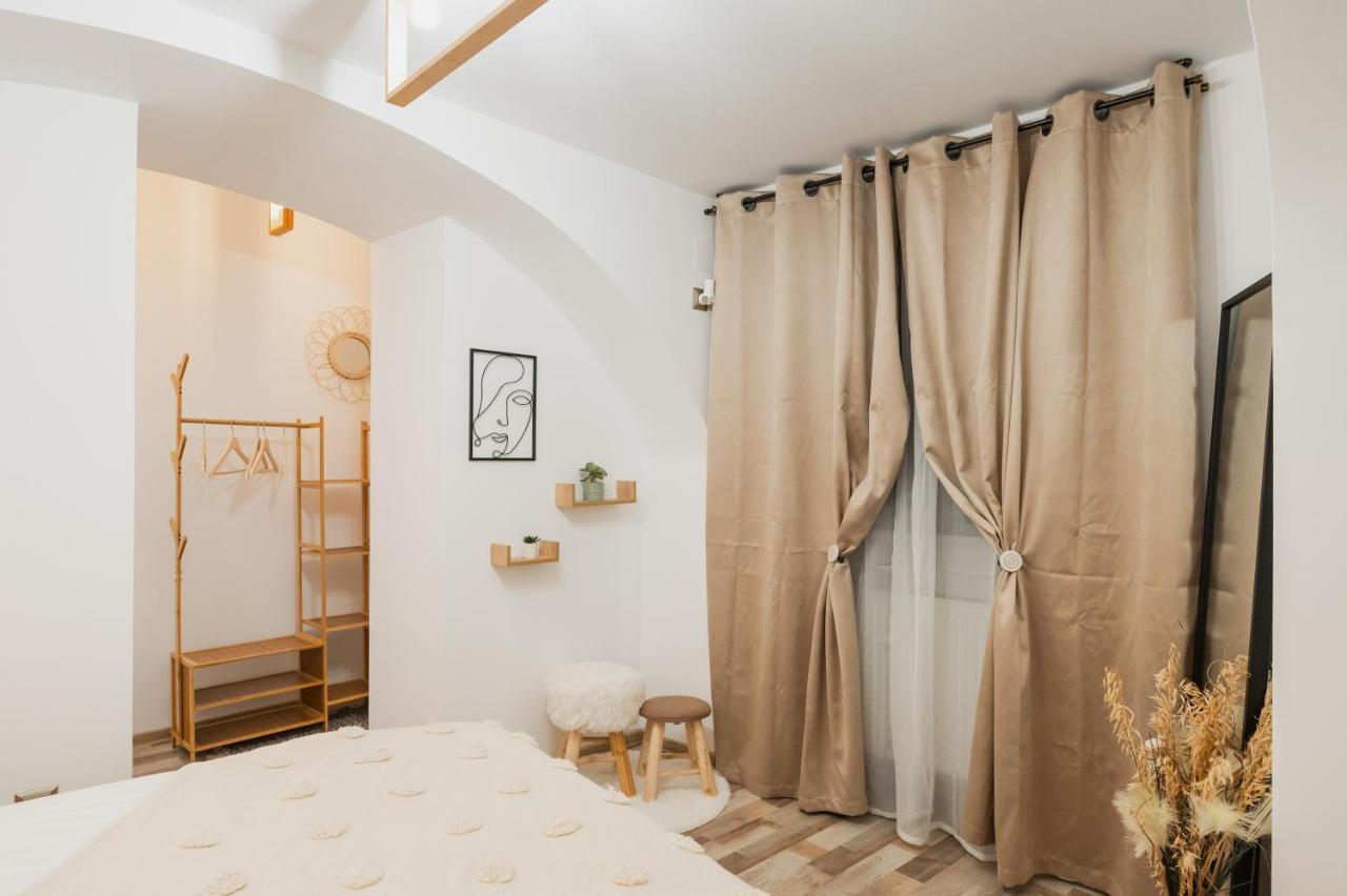 Cozee Studio - In Inima Brasovului 외부 사진